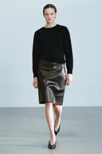 Zara 100% leather short skirt