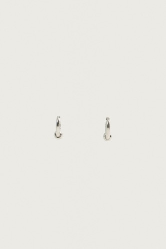 Zara Pack of 2 mismatched earrings